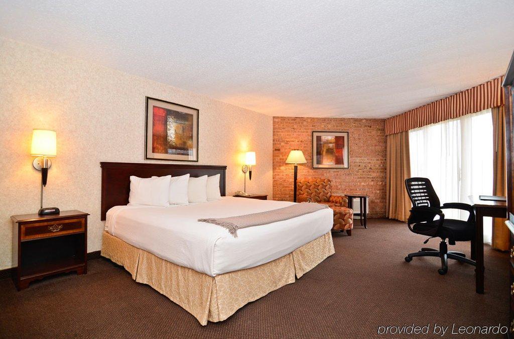 Clock Tower Resort And Conference Center - Rockford Chambre photo