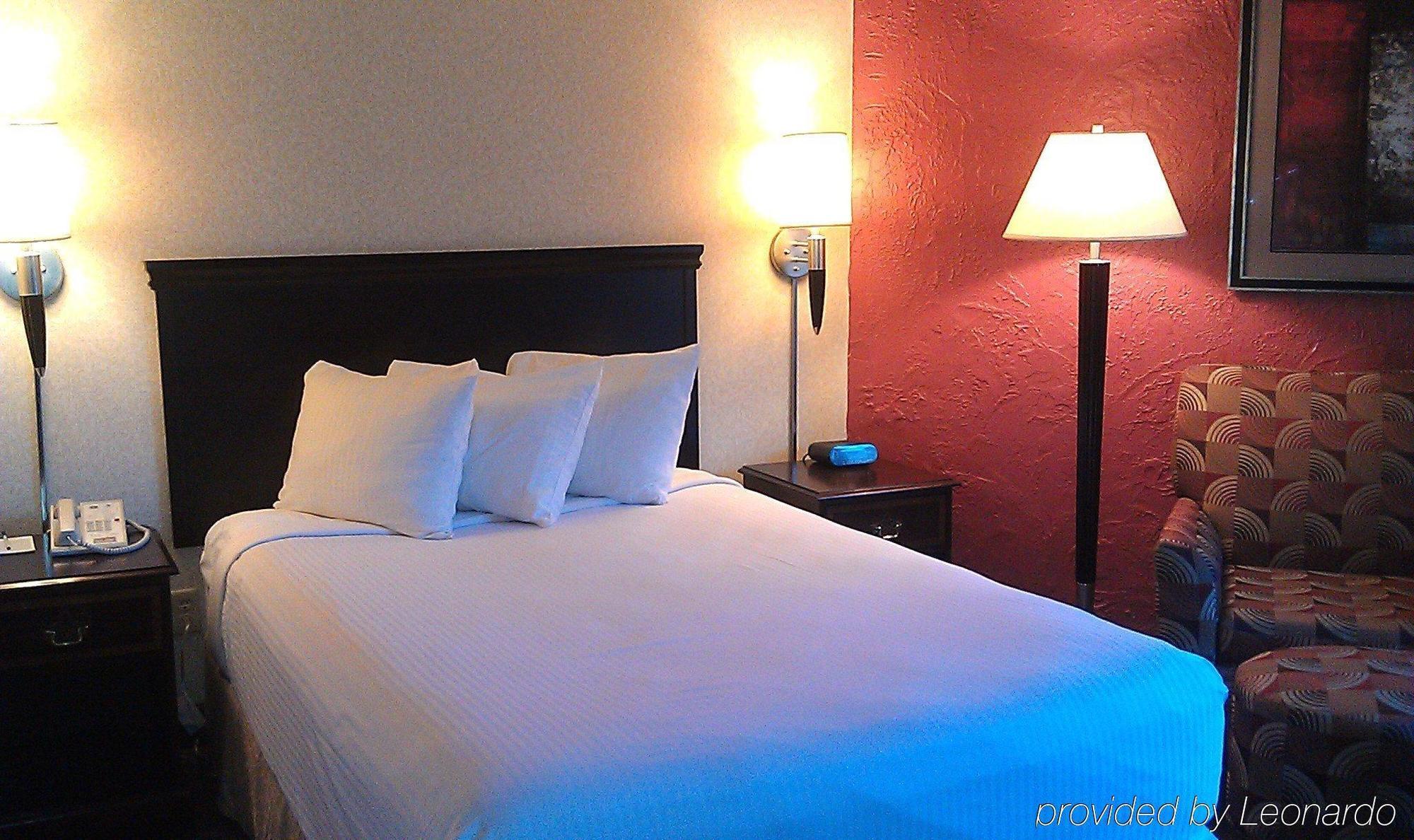 Clock Tower Resort And Conference Center - Rockford Chambre photo