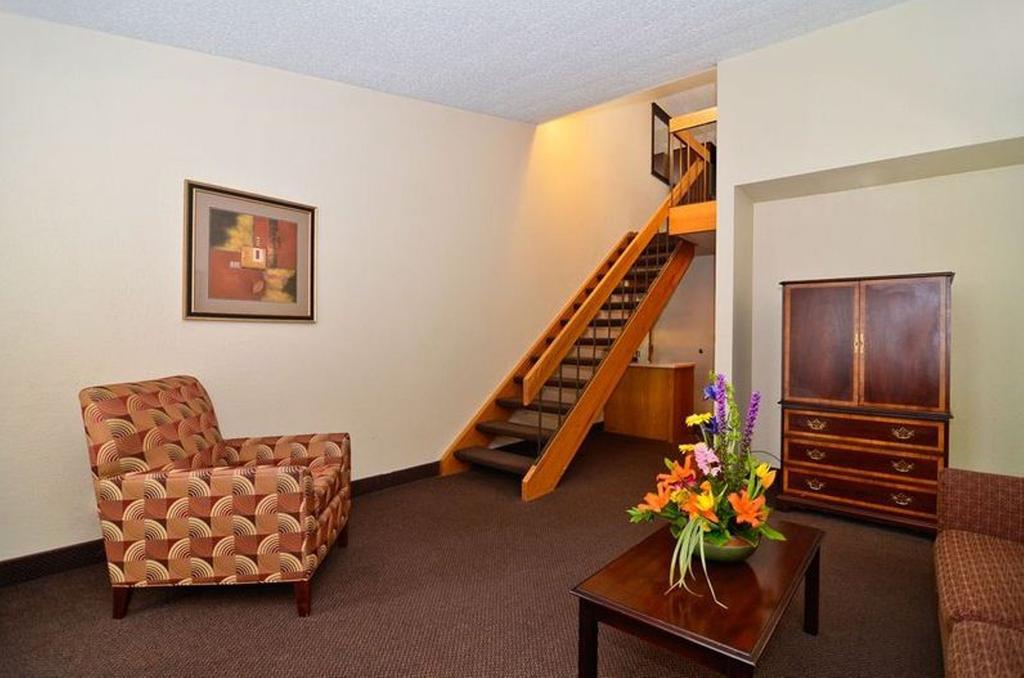 Clock Tower Resort And Conference Center - Rockford Chambre photo